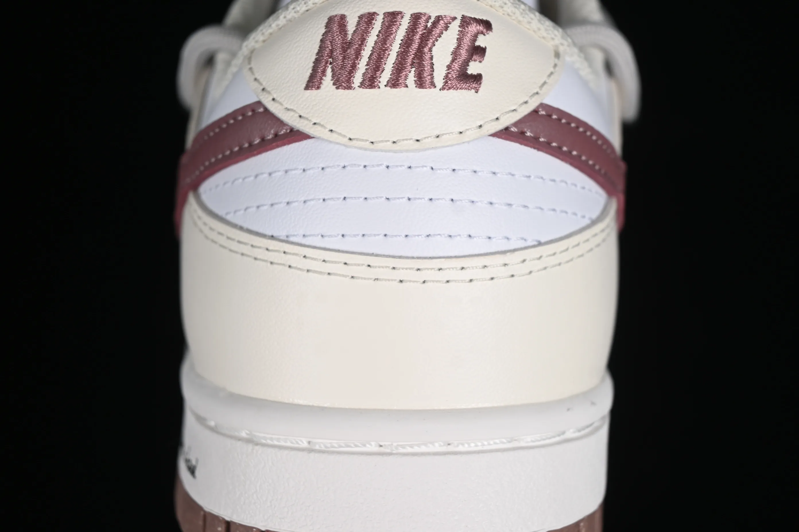 All categories Nk SB Dunk series Nk SB Dunk Low low-top sneakers Nk Dunk Low "Next Nature" milk white dark brown SB strap low-top casual sneakers DD1873-103